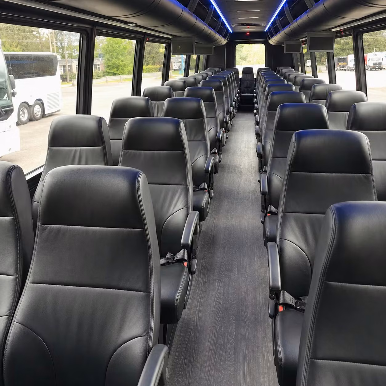 avondale 15 passenger minibus rental