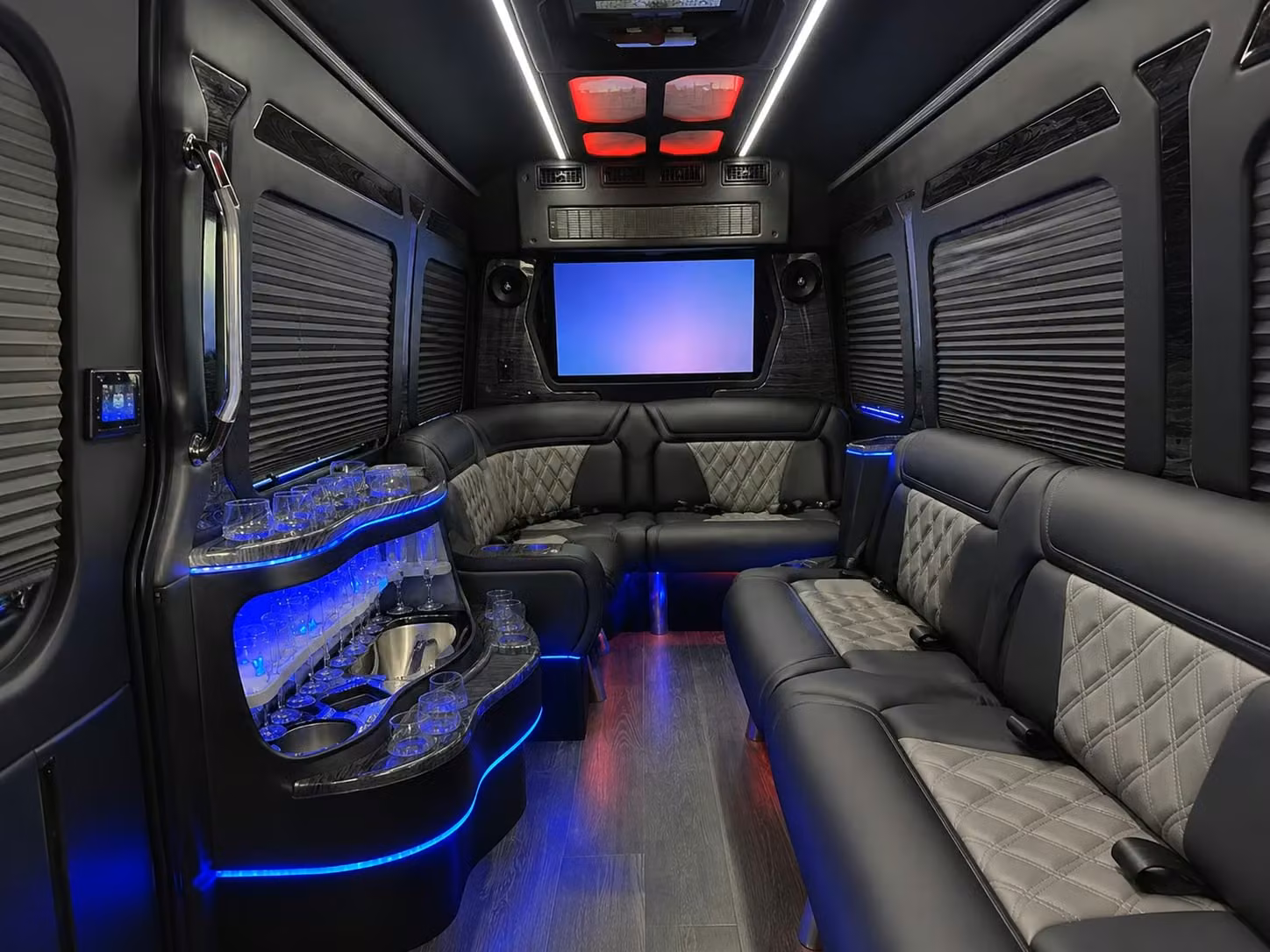 avondalecharterbus com makes finding sports fan transportation in avondale simple