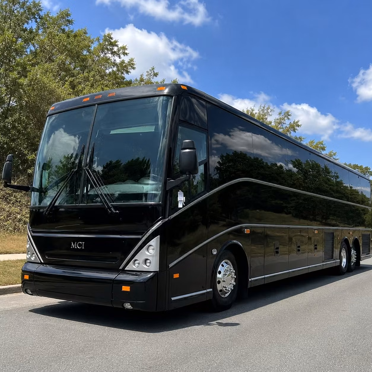 ride together to every show at desert diamond arena in glendale